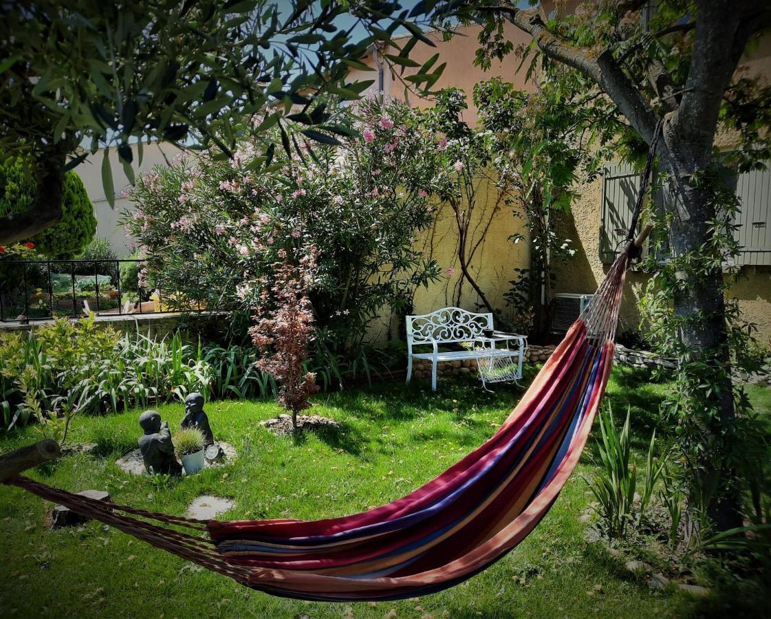 La Maison Du Chemin Des Prairies Morieres-les-Avignon Exteriör bild